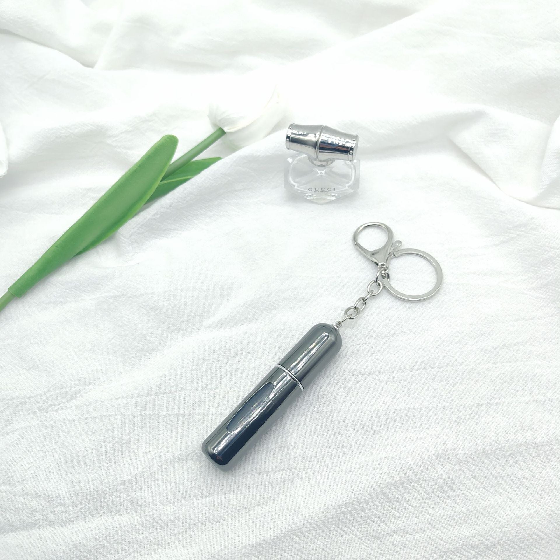 Wholesale bottom filling pump 5ml high color value sample key chain perfume bottle